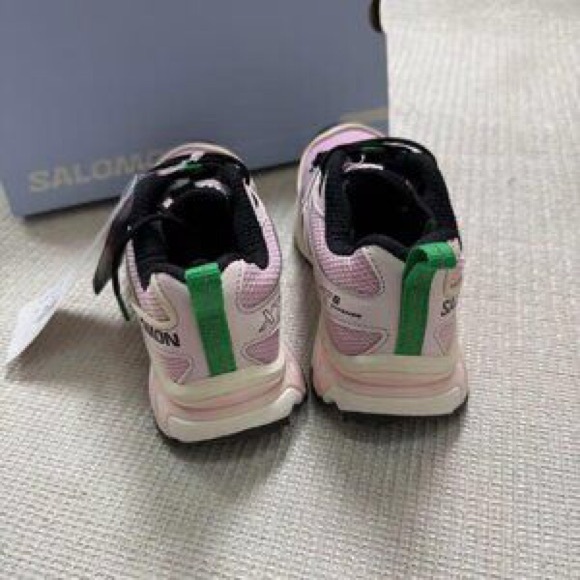 Salomon XT-6 Athletic Shoes - Picture 5 of 5